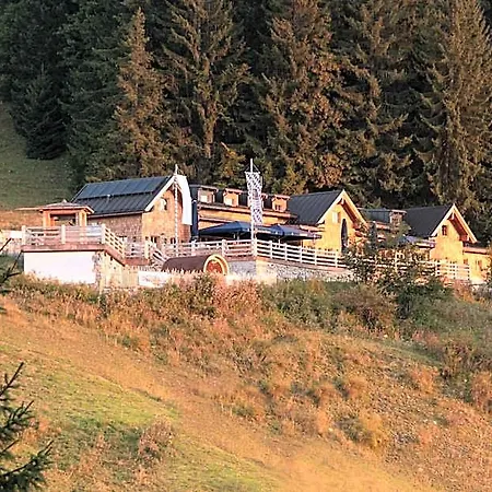 Naturhotel & Bayernhuette Am Brauneck Отель *