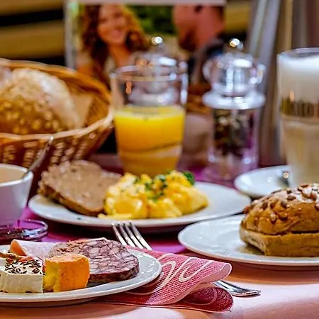 Naturhotel & Bayernhuette Am Brauneck Hotel *
